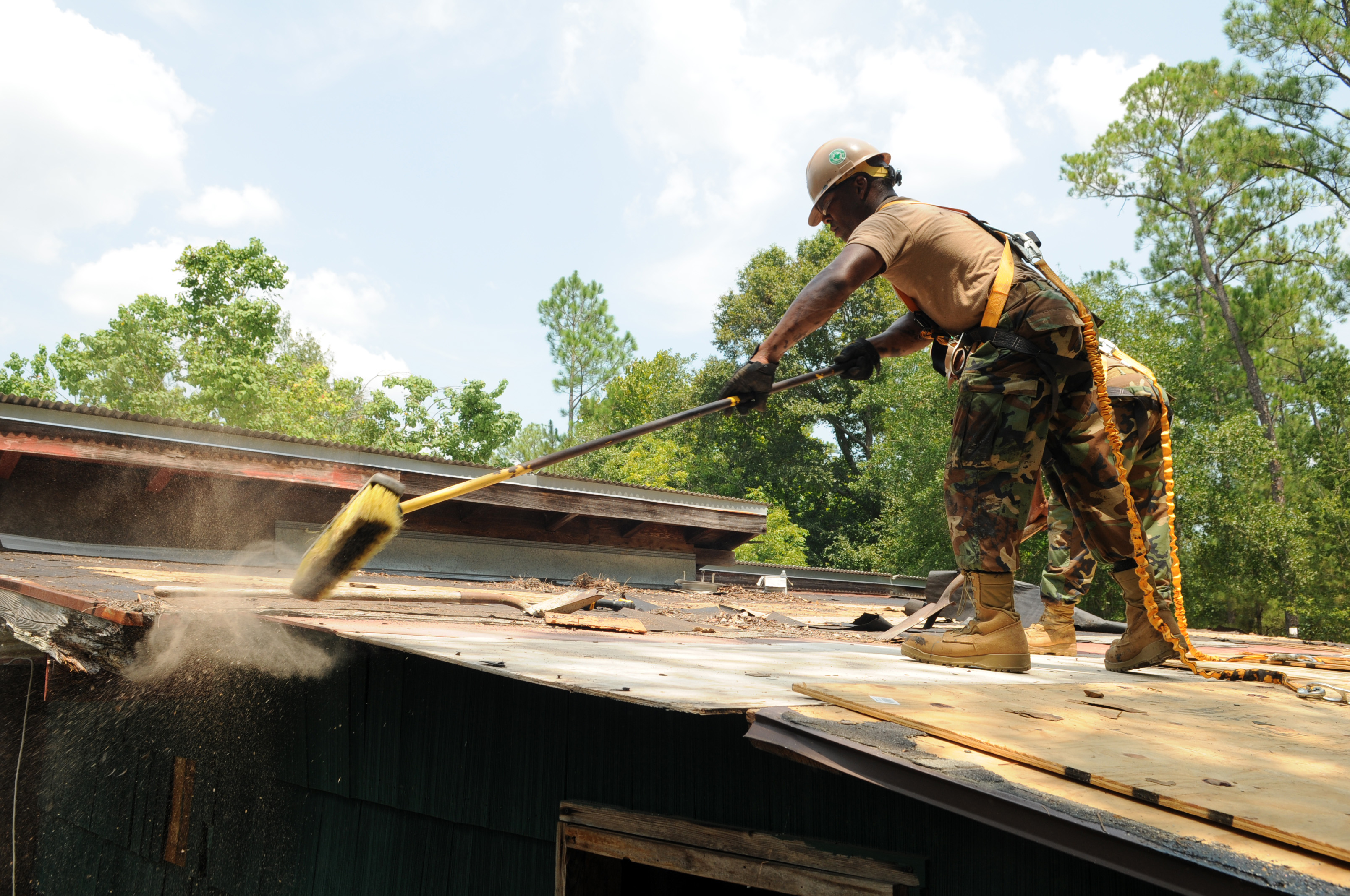 Kingsport Roofing Pros Image